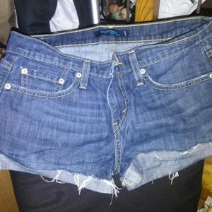 Levi's stretchy jean shorts